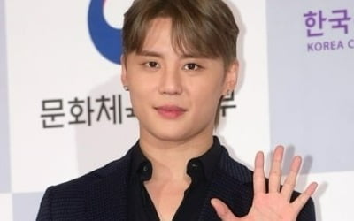 キム・ジュンス、限定版スーパーカーすべて処分した
