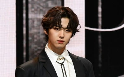 Pentagon's Hongseok leaves Cube and shares a meal with Jeon Jong-seo
