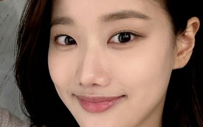 Lee Na-eun, “My wish for 2023 is to have a better tomorrow than today.”