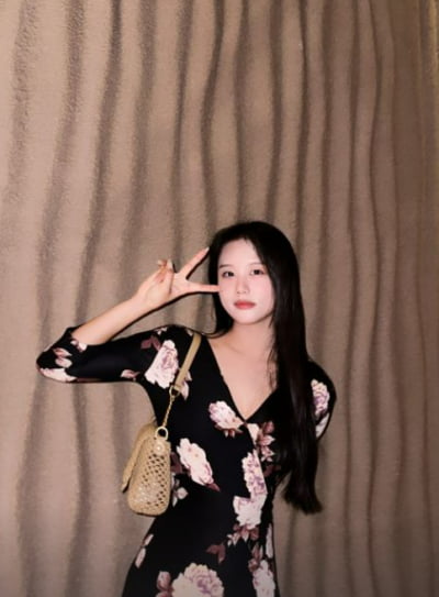 'Lee Dong-guk's daughter' Jaesi, Baek Seol-gi's skin is dazzling