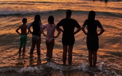 Siblings Lee Dong-guk and Lee Su-jin welcome the New Year at a resort