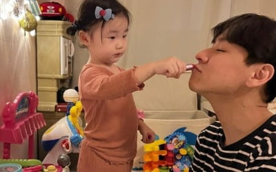 Namki Yoon, 'satisfied' with the 'full beauty service' he received from his daughter