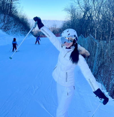 'Solo Hell 2' Inadine, a Harvard student knows how to have fun at a ski resort