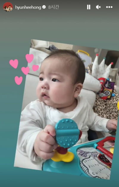 Hong Hyun-hee's son, can he be this cute? Cheek flesh flowing down