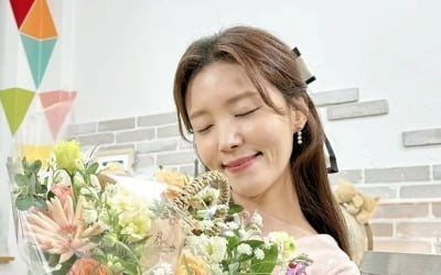Sia Jeong boasts of having a son as sweet as Baek Do-bin