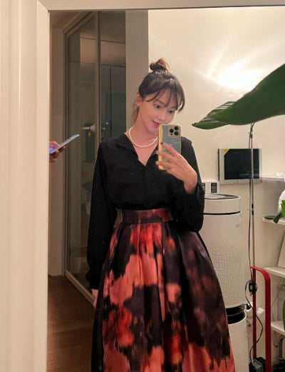 Ayumi, luxurious fashion in a luxurious mansion