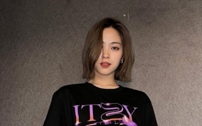 ITZY Ryujin 'steals attention' with overwhelming physicality