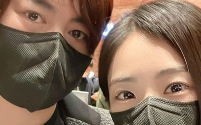 Soyul and Moon Heejun wear similar looks for a sweet moment