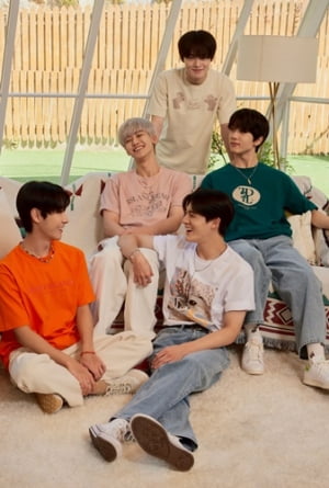 Exclusive pre-order for 'NCT DREAM in TEDDY ISLAND'