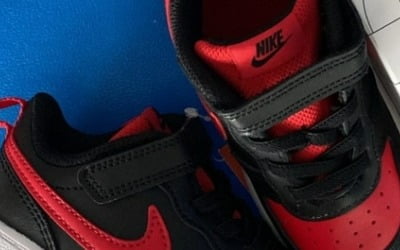 Seungah Yoon, crazy about Kim Muyeol style baby shoes