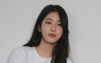 Shin Ye-eun, different from 'The Glory', complete innocent beauty