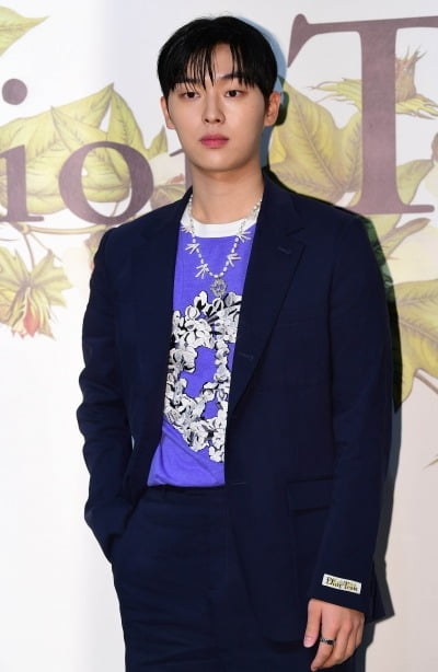 'Butt controversy' Choi Hyun-wook, "I admit to my mistake in smoking and careless behavior, and I will take responsibility for it."