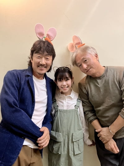 “Let's go to the theater to see Kang Dong-won → Park So-yi”… 'Dr. Cheon' stage greeting 'Hot response'