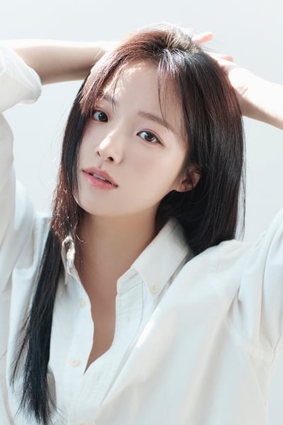 Rookie Jeong Bo-min appears on KBS' 'Wedding Battle'... Transformation of a cross-dressing woman