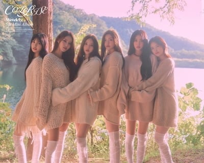 「カムバック」ウィークリー、「夢幻+神秘」ビジュアルの「虹の女神」