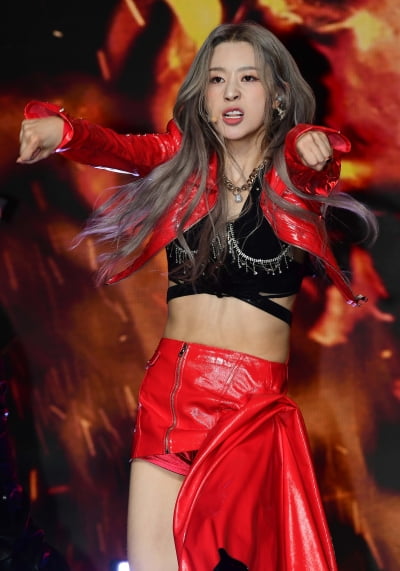 [TEN포토] 로아 '라이어 싫어'