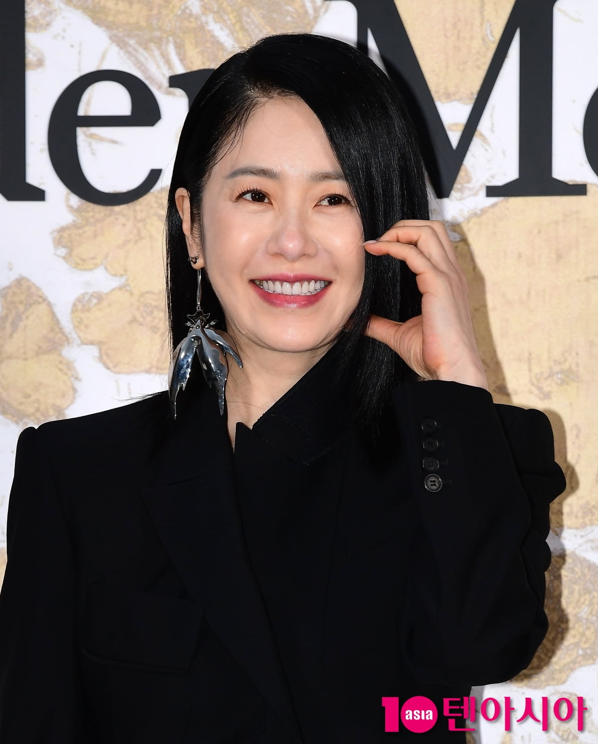 [TEN포토] 고현정 '수줍은 하트'