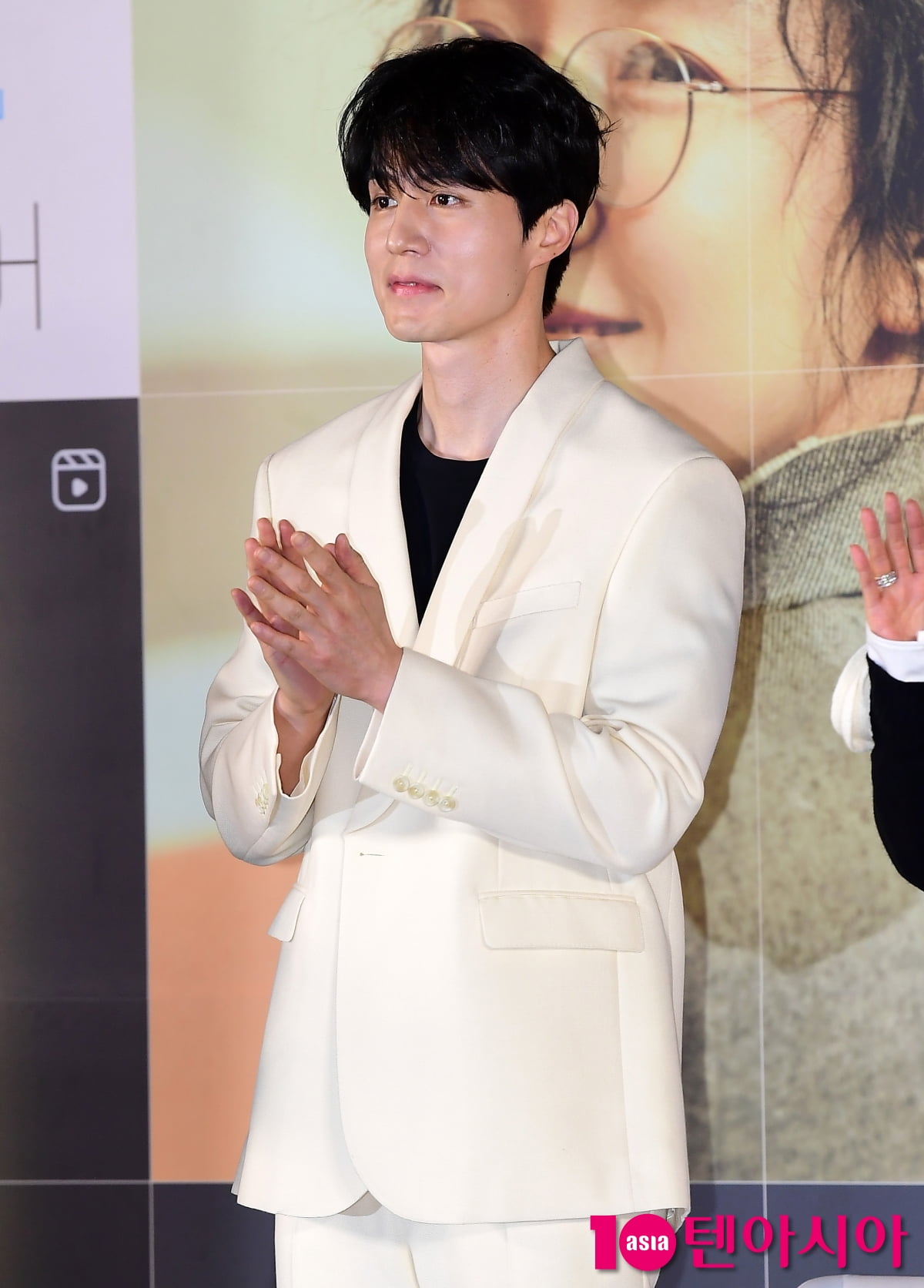 [TEN포토]이동욱 '또렷한 이목구비'