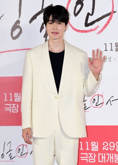 [TEN포토]이동욱 '오늘도 잘생김'