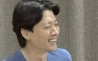 Lee Dong-gun, who was called the 'king of chairs in the entertainment industry', said, "I'm embarrassed for my daughter"