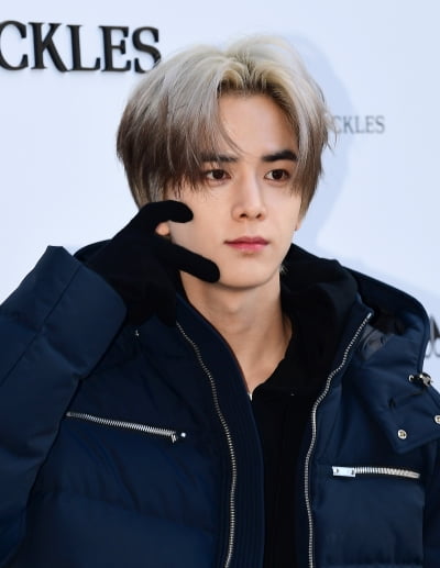 The Boyz Younghoon, the silver-haired romantic comic protagonist