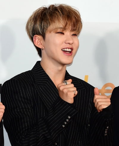 SEVENTEEN's Hoshi "I can sue"... Stern warning to sasaeng fans