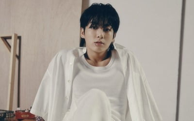 BTS Jungkook's 'Golden' recorded 2.43 million copies in the first week, ranking first among all solo albums in the first week.
