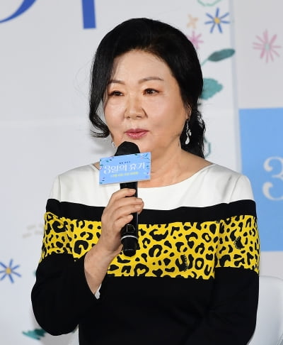 [TEN포토] 김해숙 '국민엄마로 돌아왔어요'