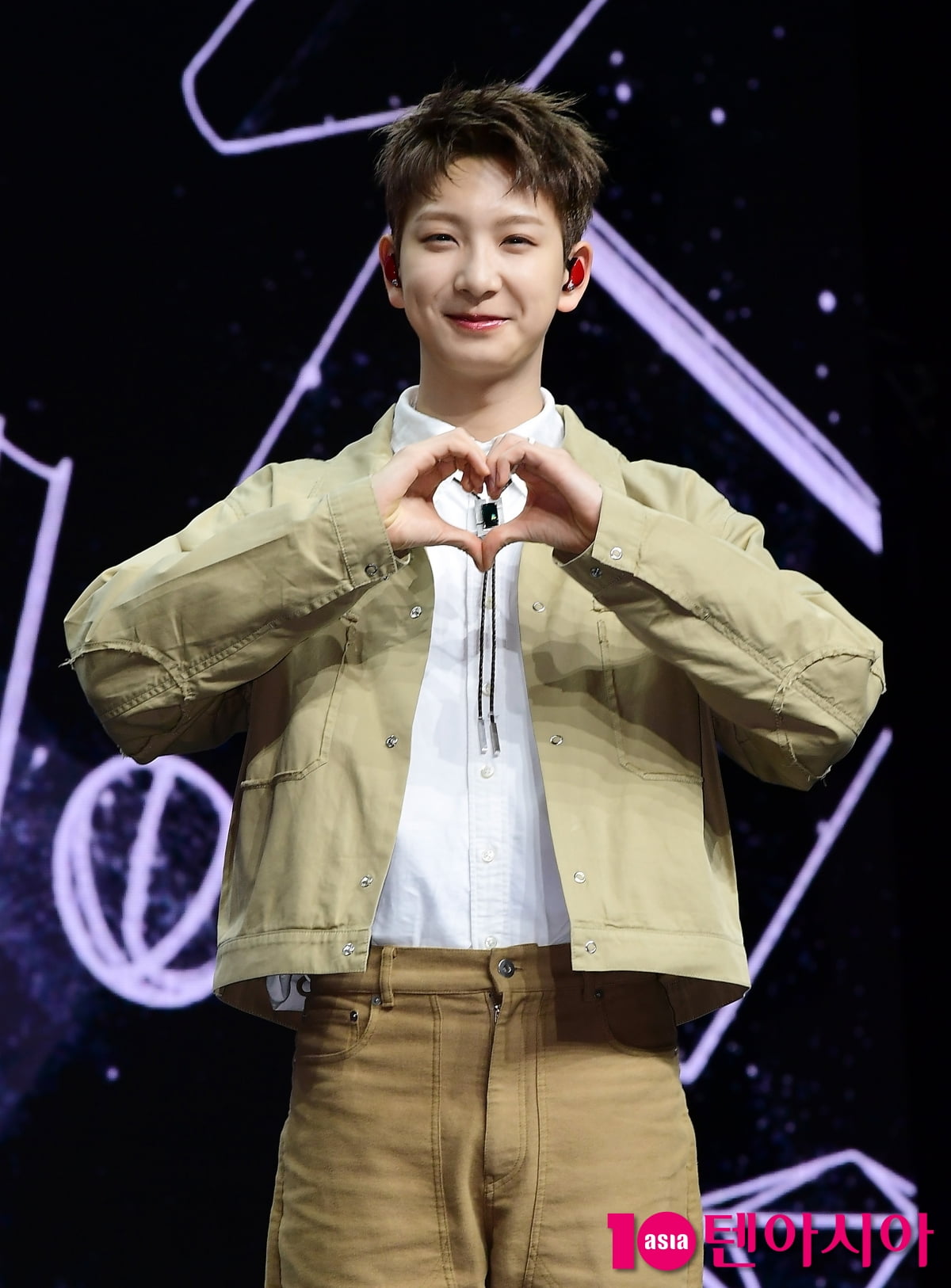 [TEN포토]앰퍼샌드원 카이렐 '매력적인 보조개 미소'