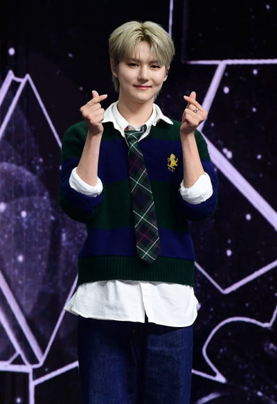 [TEN포토]앰퍼샌드원 김승모 '풋풋한 막내'