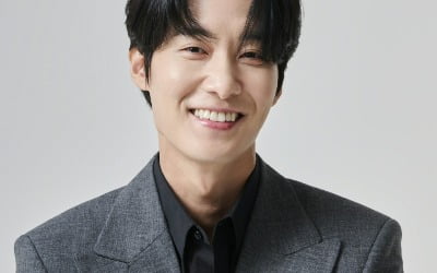 Jang Ryul "It's my first time doing a kissing scene, so I held on to the director and practiced instead of Lee Yi-dam"