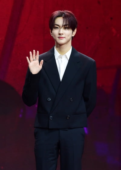 엔하이픈 정원 "비행기에서도 안무 연습"