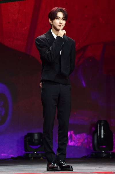 [TEN포토] 엔하이픈 정원 '보조개 리더'