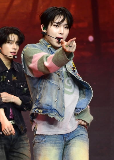 [TEN포토] 엔하이픈 선우 '매력적인 눈빛'