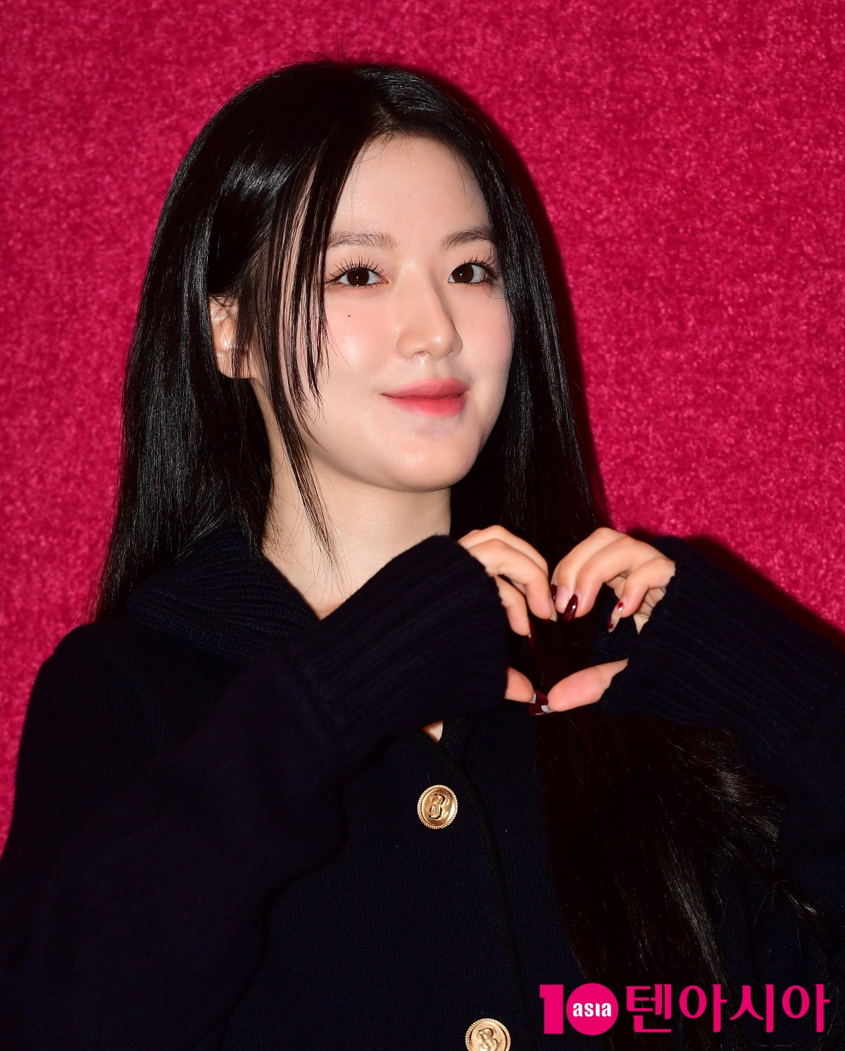 [TEN포토](여자)아이들 슈화 '신비로운 마스크'