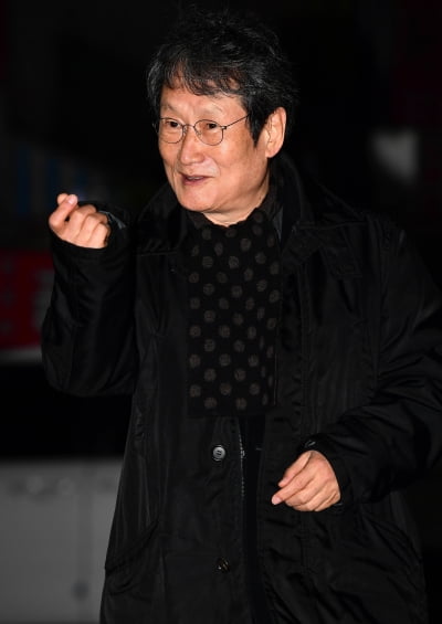 [TEN포토]문성근 '큰사랑 감사'(연인 종방연)