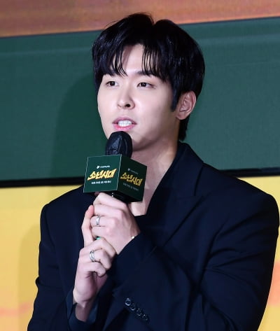 [TEN포토]이시우 '전설의 싸움 짱으로 나와요'