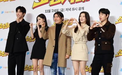 [TEN포토]이시우-강혜원-이명우 감독-이선빈-임시완 '러블리 소년시대'