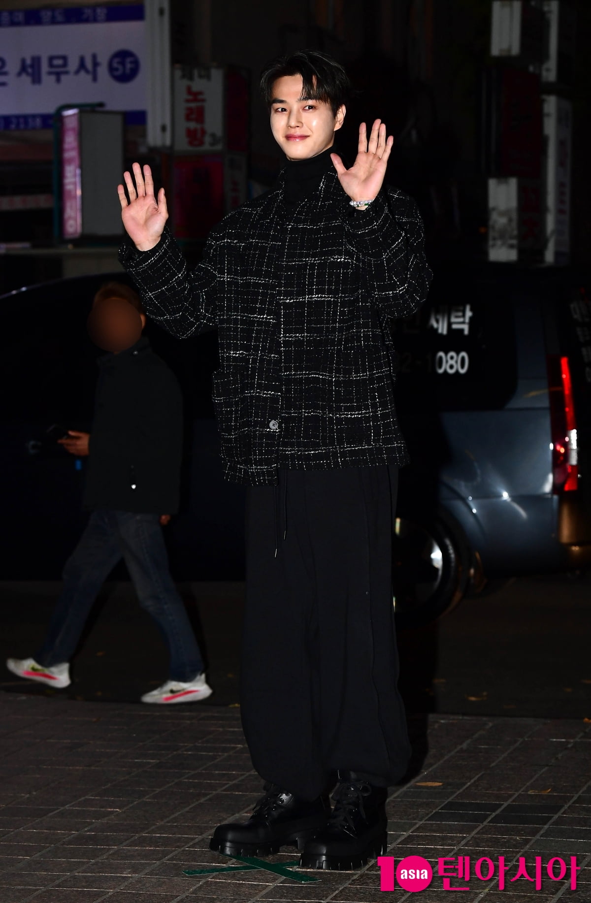 [TEN포토]송강 '회식 왔어요'(마이 데몬 회식)