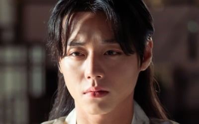 Park Ji-hoon ripped the webtoon and came out