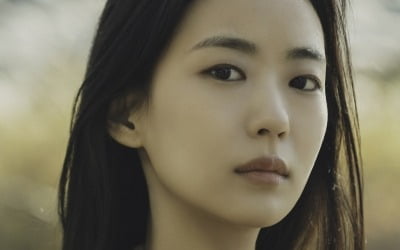 '넷플릭스 딸'로 떠오른 이이담 "제 자신이 기특해…♥장률과 첫 키스신, 긴장 많이해" [TEN인터뷰]