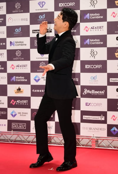 [TEN포토]박군 '한잔해~'