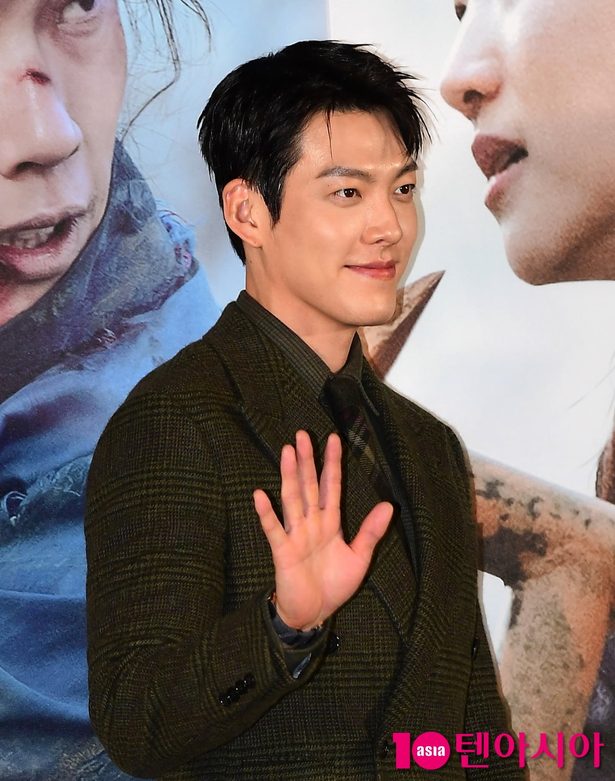 [TEN포토]김우빈 '오늘도 잘생김'