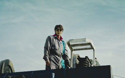 Alienoid Part.2 キム・ウビン、未来に戻ることができるキーを握った人物