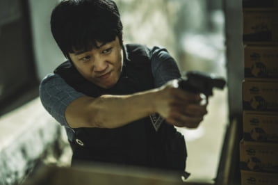 정준원, '독전2' 신스틸러…폐공장 총격전서 강렬 임팩트