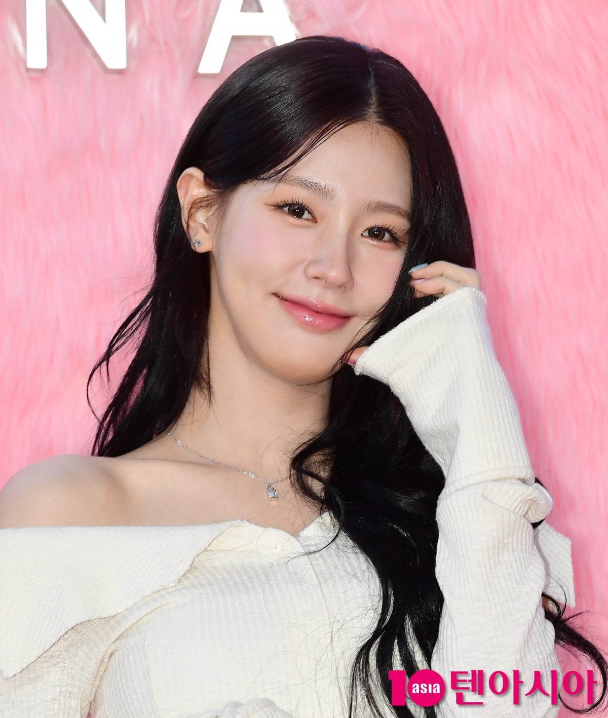 [TEN포토](여자)아이들 미연 '추위 녹이는 꽃미소'