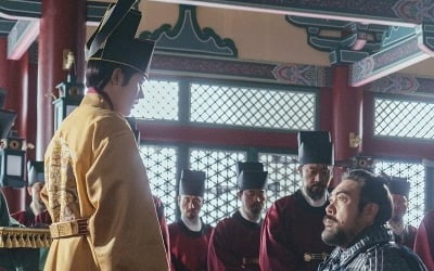 皇帝キム・ドンジュン、本格戦闘態勢