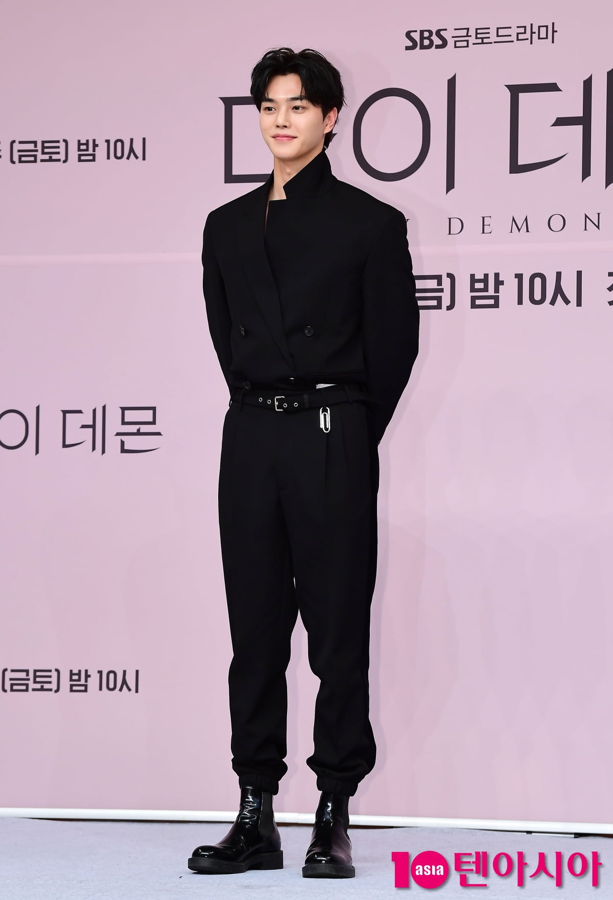 [TEN포토]송강 '시크한 블랙'