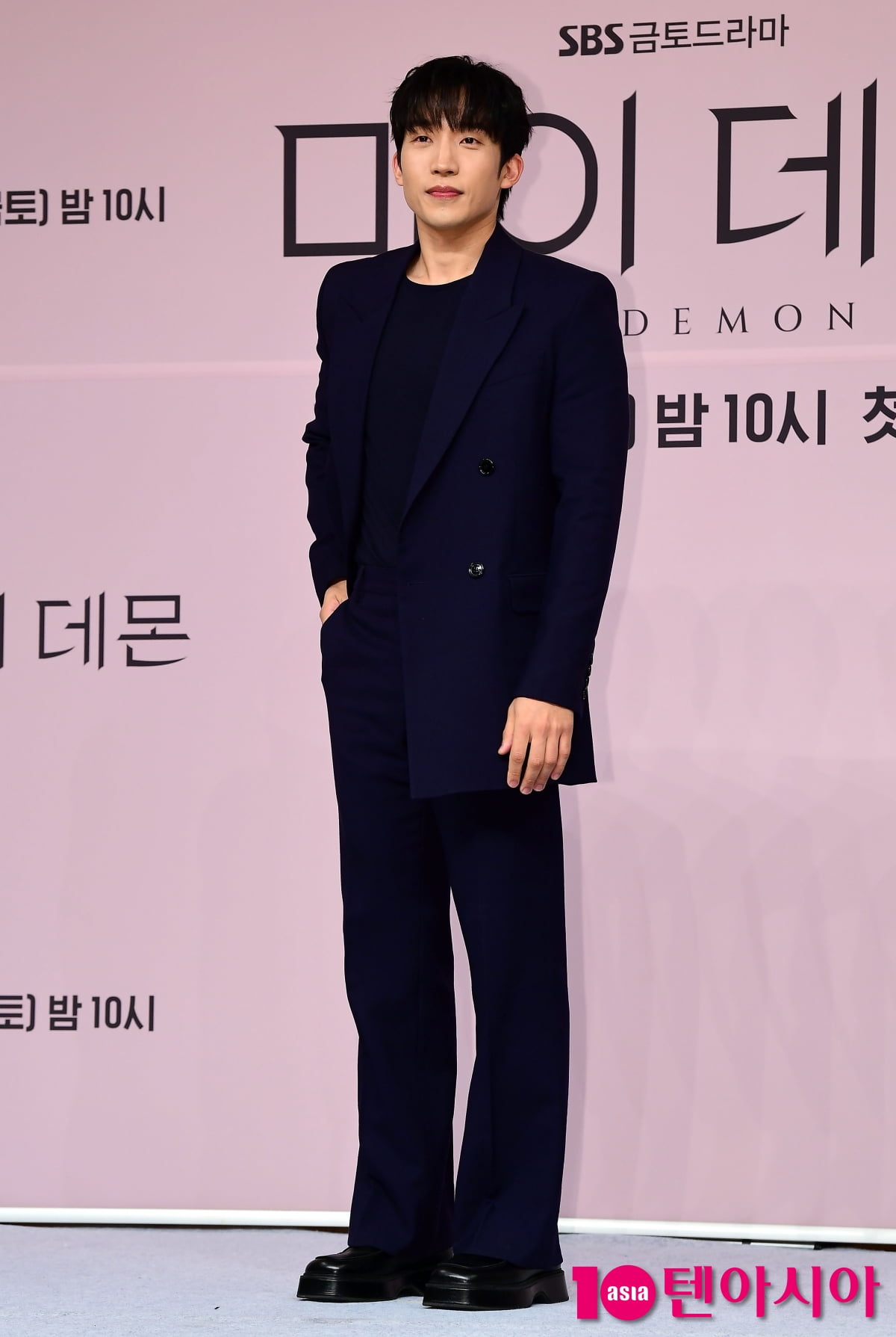 [TEN포토]이상이 '멋진 수트핏'