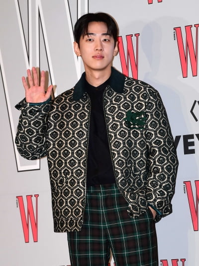 [TEN포토]그레이 '유방암 인식 향상 캠페인 자선 행사 참석'